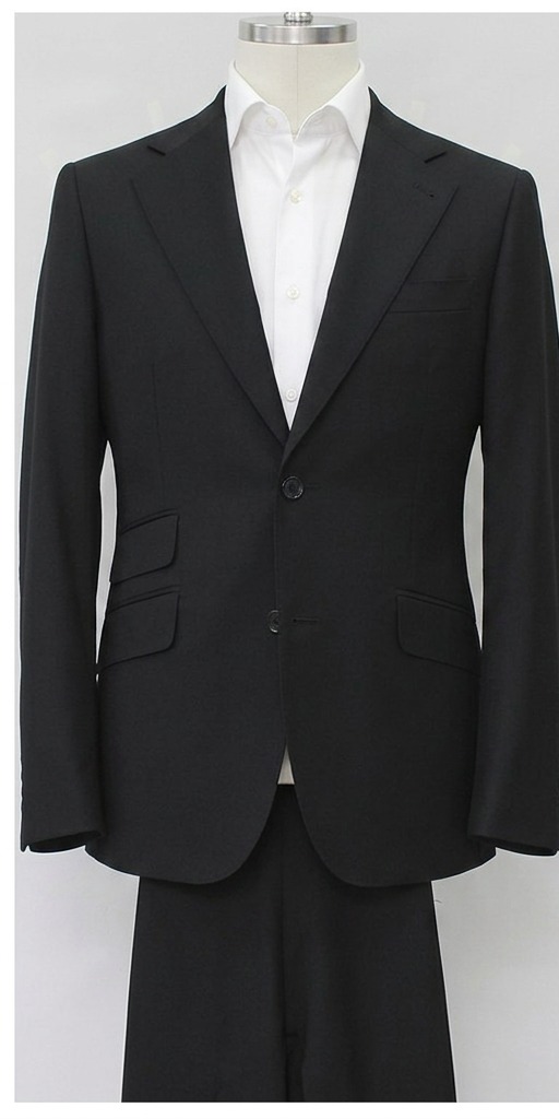 Esmoquin hombre negro — The Spanish Cut Sevilla