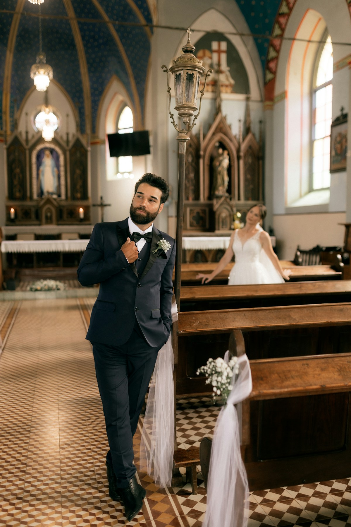 Traje de Invitado para Boda en Sevilla: Guía Completa 2026